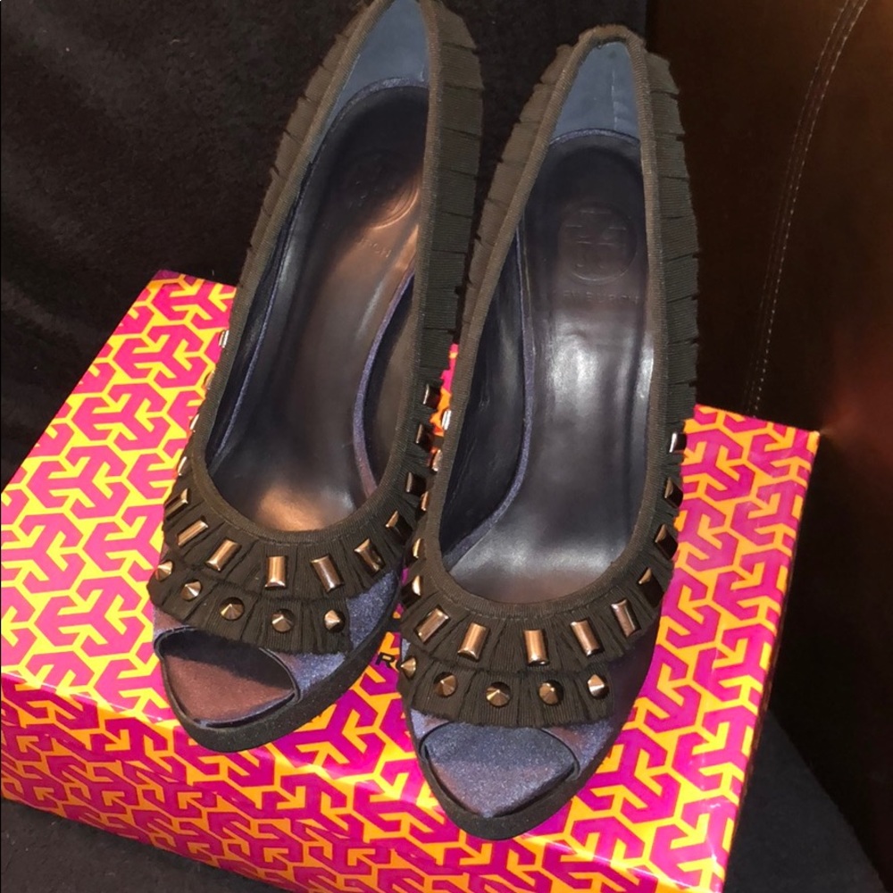 Tory Birch Blue & Black satin platform & gun metal